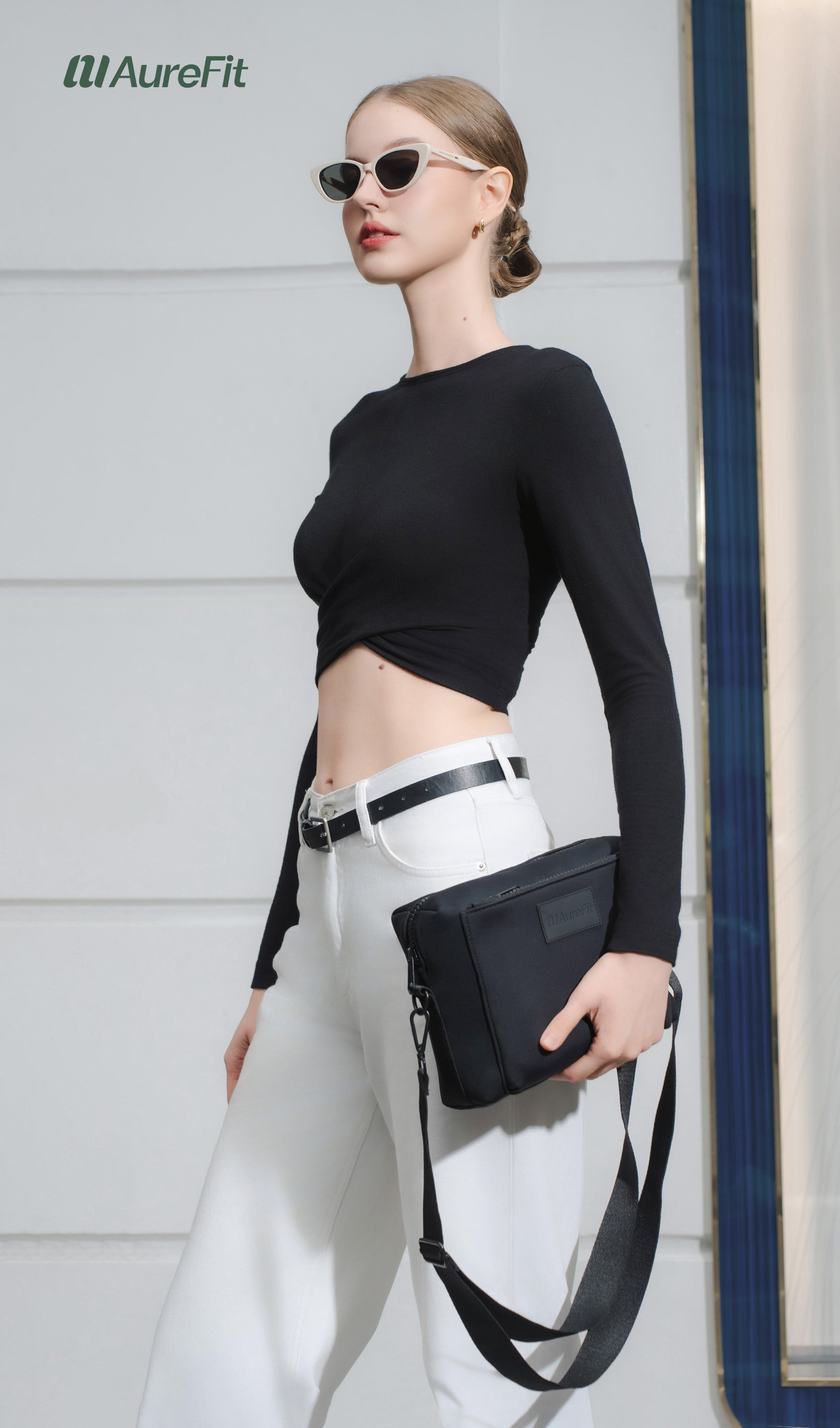 Túi đeo chéo thể thao thời trang Livia Crossbody